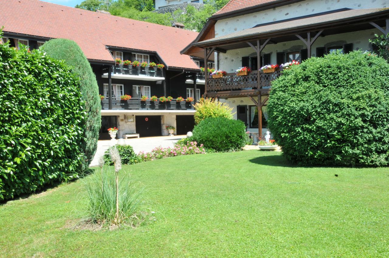 Auberge Du Roselet Duingt Exterior photo